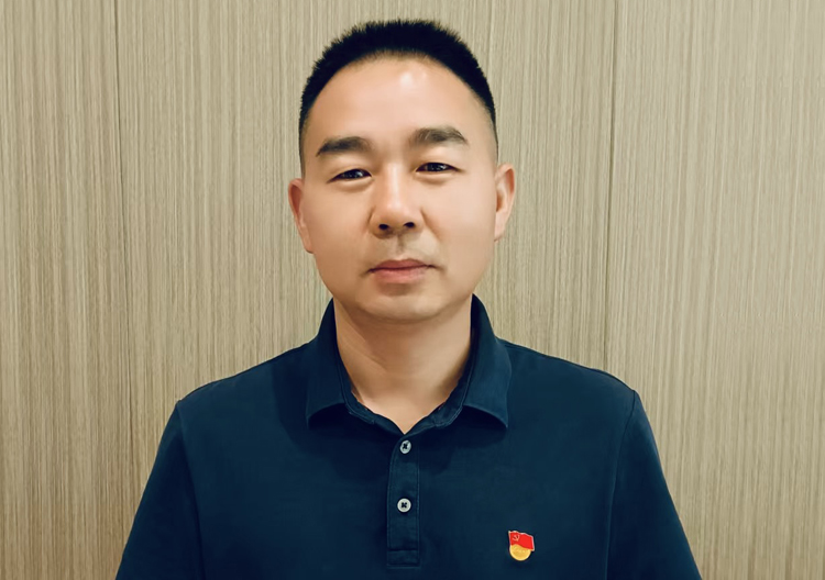 凝心铸魂强根基  笃行实干谱新篇